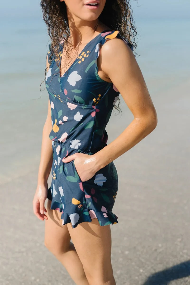Alicia | Combinaison à volants avec soutien-gorge intégré et short pour femmes