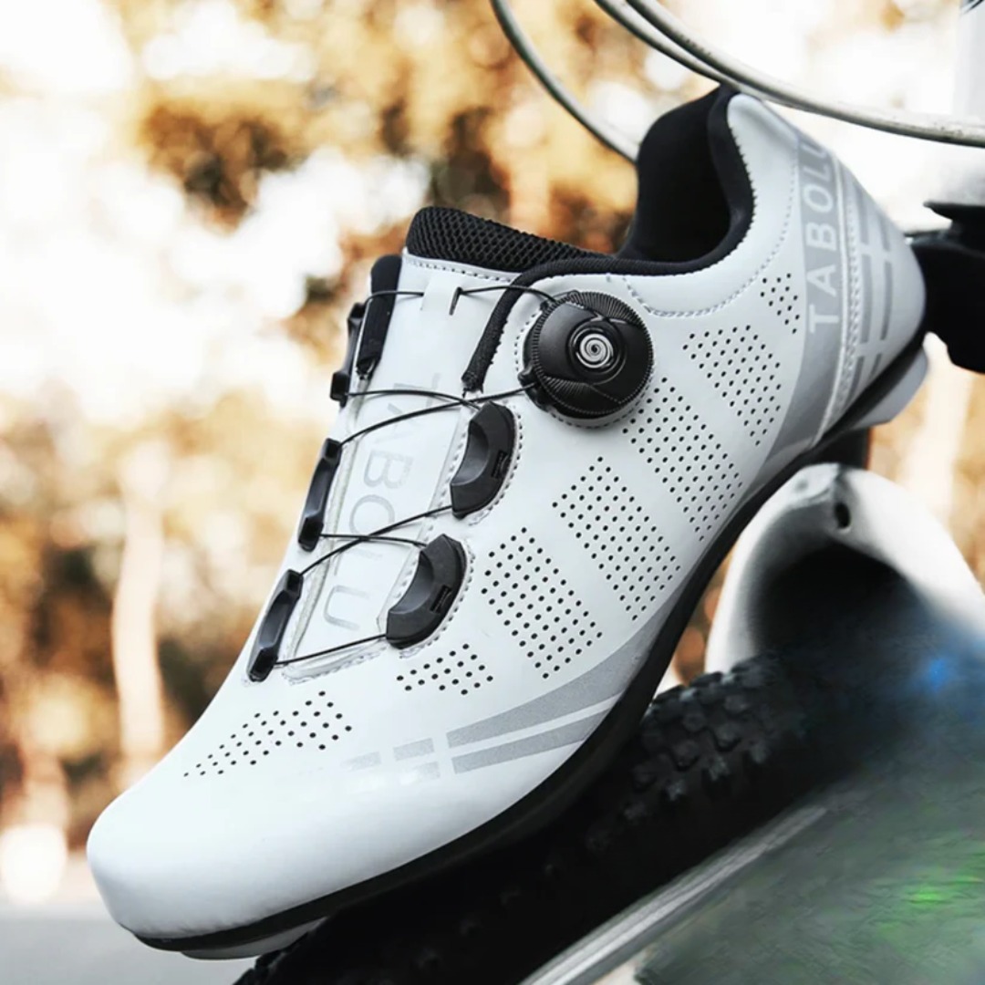 Chaussures de cyclisme VeloComfort® | Adieu les douleurs aux pieds !